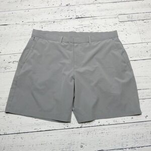 Fabletics Shorts Mens Size 38 Gray Polyester Stretch Chino Golf Performance 8"